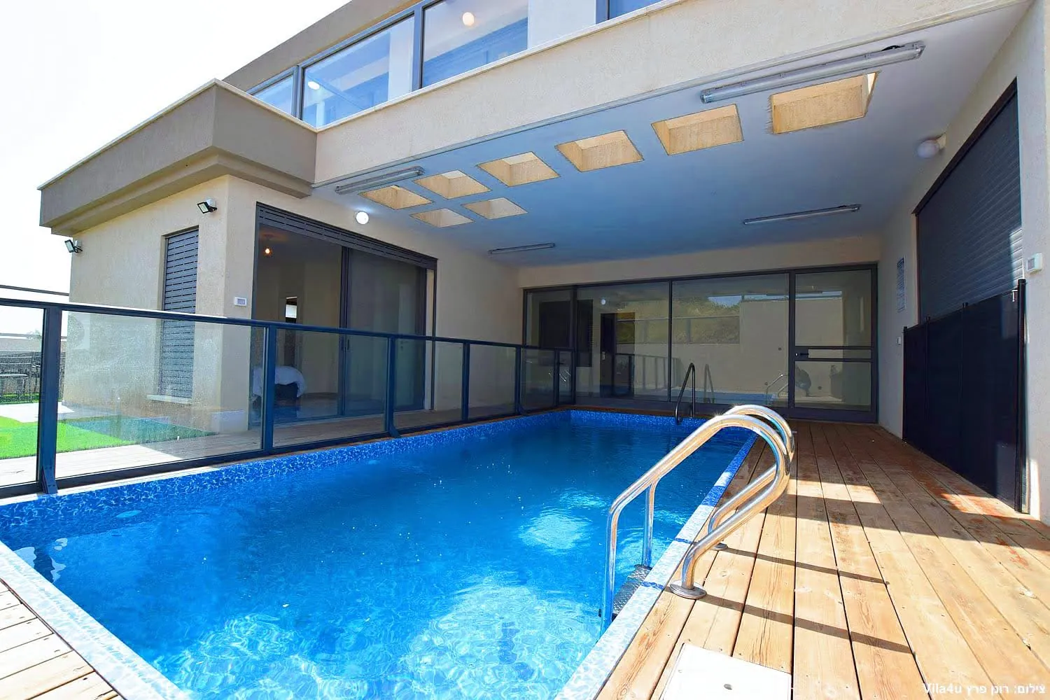 Kinneret House – חוץ ובריכה